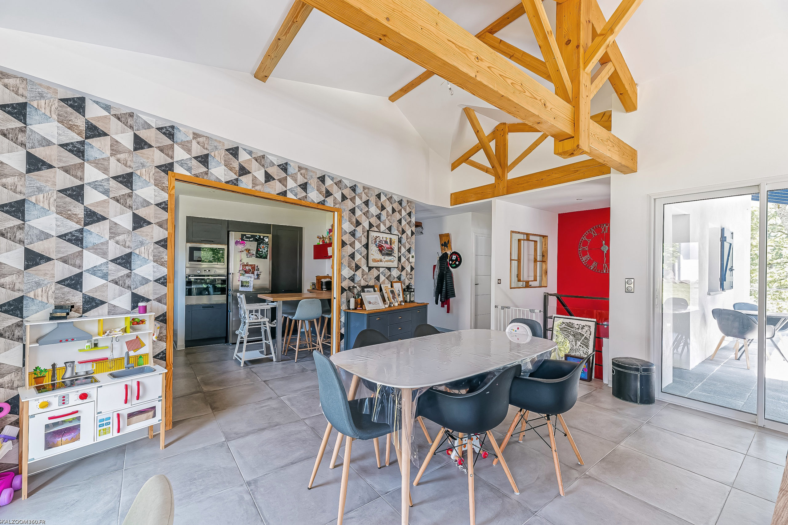 Plurielles architectures réalisation d'une maison neuve à Saint Pierre d'Irube piéce à vivre