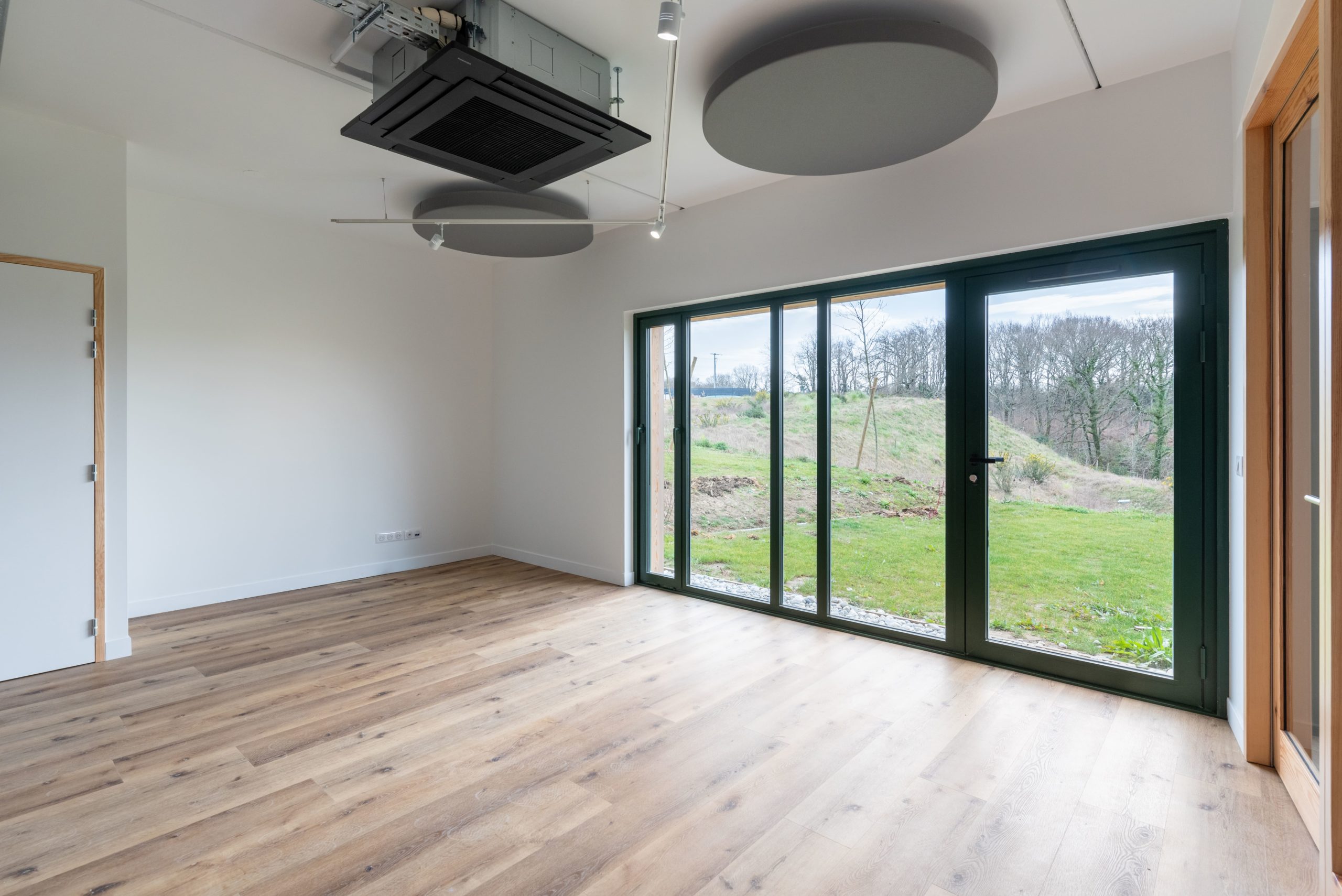 LE COOKIE - AMENAGEMENT DE BUREAUX - VILLEFRANQUE (15)